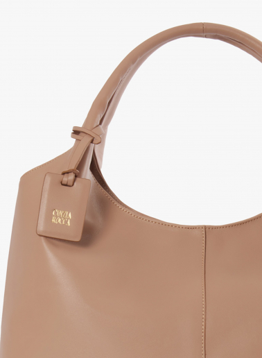 Maxi borsa a spalla in pelle liscia cipria