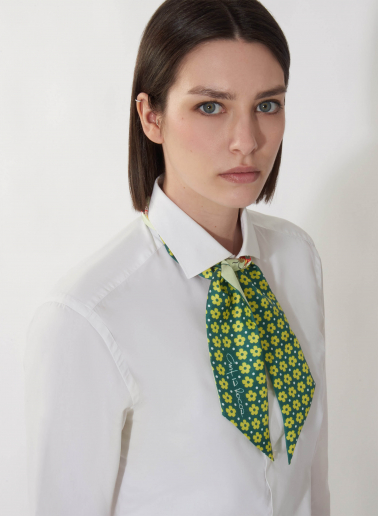 Seiden-Twill-Stirnband mit natürlichem Muster in grün