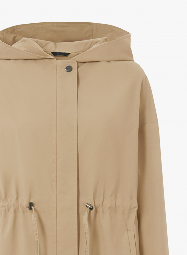 Parka aus regenabweisendem technischem Stoff in camel