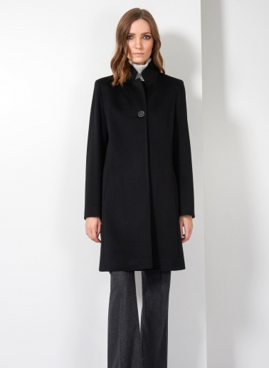 Inverted notch collar black coat crafted with Loro Piana Fabric