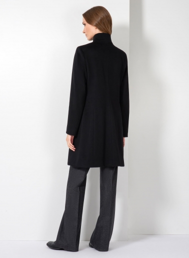 Inverted notch collar black coat crafted with Loro Piana Fabric