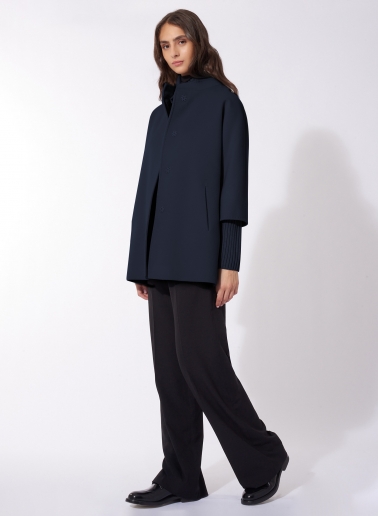Oversized Kurzmantel mit Strick-Details aus reiner Wolle in Blau