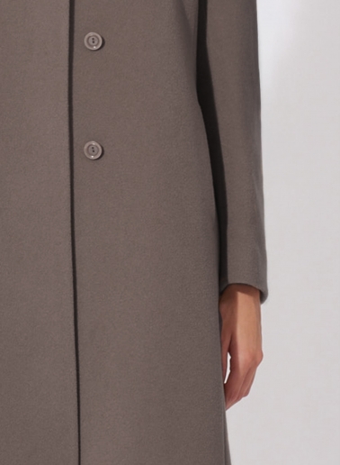 Stehkragen Mantel aus Wolle und Cashmere in Dunkeltaupe