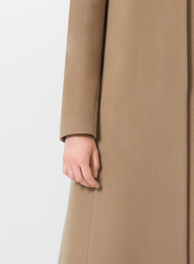 Stehkragen Mantel aus Wolle und Cashmere in dunkel Camel
