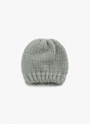 Pearl grey knitted hat