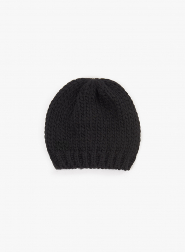 Black knitted hat