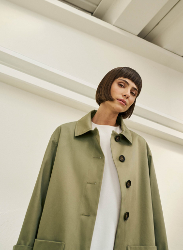 Khaky cotton jacket with high collar and patch pockets