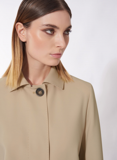 Hemdkragenmantel beige aus Nylon