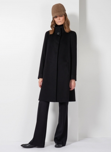 Cappotto nero svasato in puro cashmere