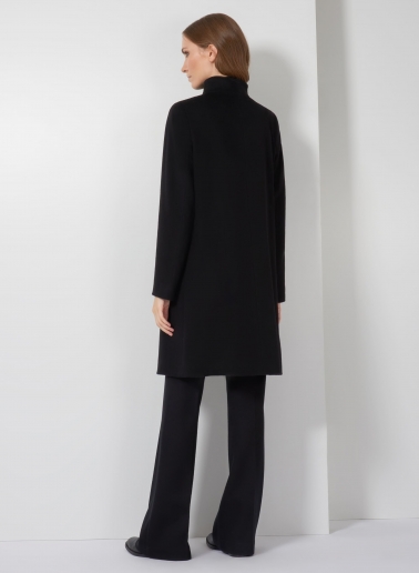 Cappotto nero svasato in puro cashmere con collo alto