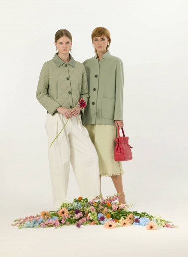 Military green jacket in pure wool with revers notch collar