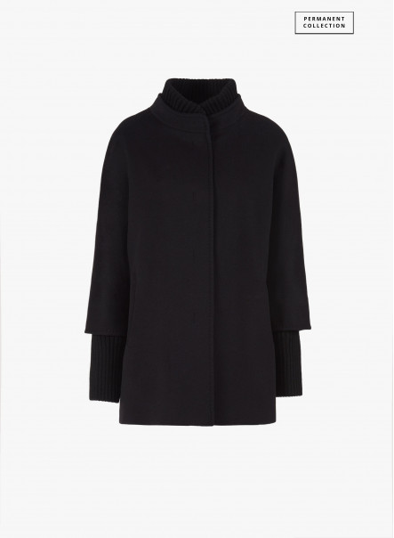 Cappotto corto nero in lana con dettagli in maglia