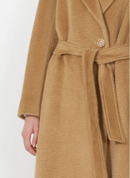 Cappotto lungo a vestaglia cammello con cintura in alpaca e lana